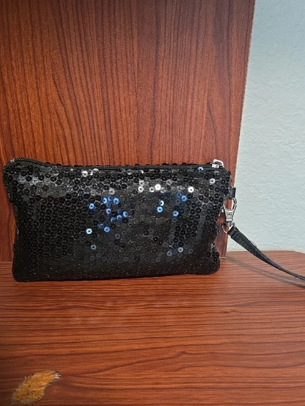 Black Sequin Wristlet Clutch - makeup bag